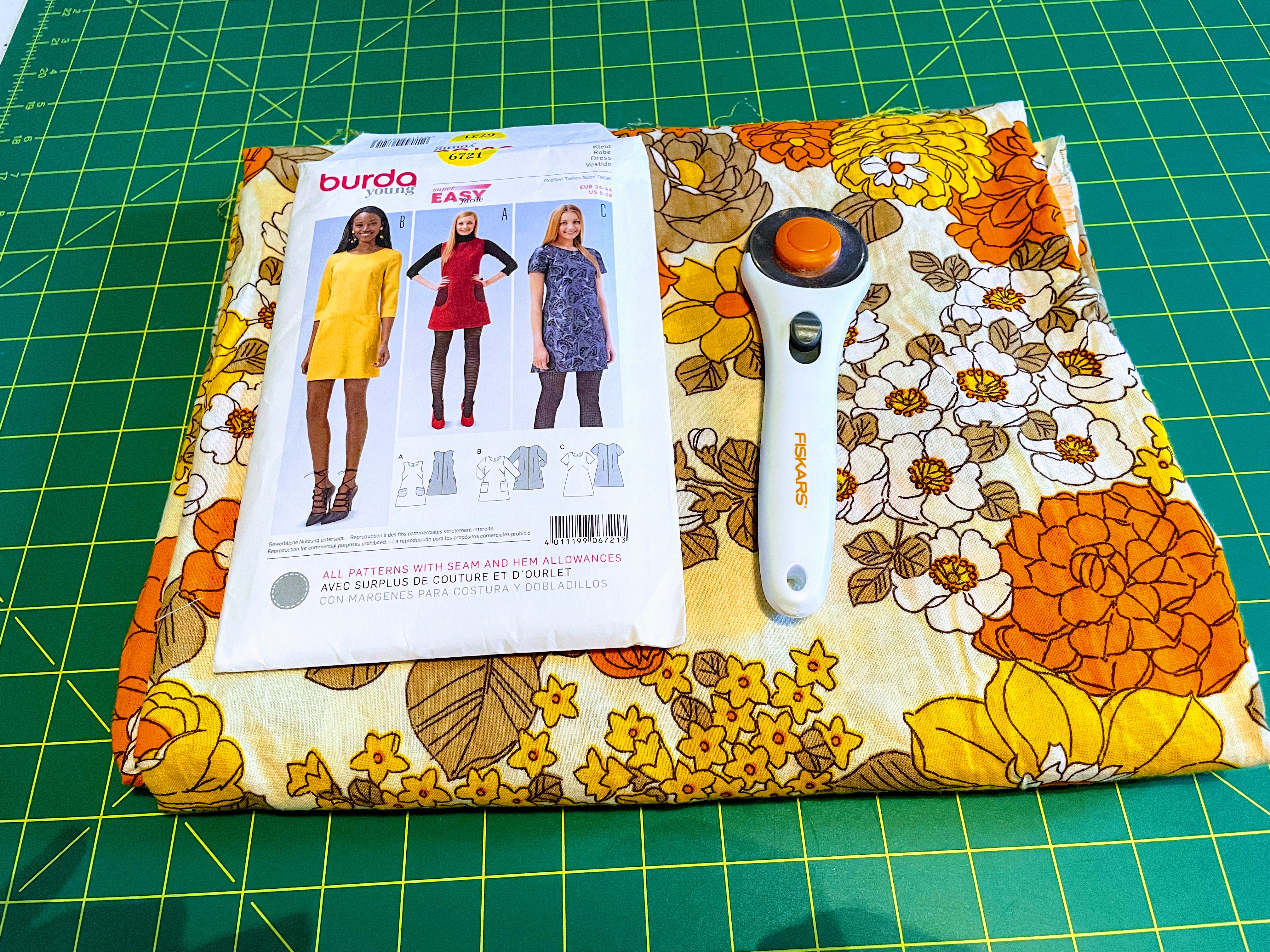 Burda 6721: Oh my gourd, look at these leaves